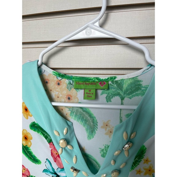 Island Republic 3/4 Sleeve Floral Shirt Size M w/Beaded Accents at V Neck - Picture 2 of 4